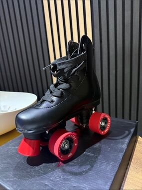 Kids Black Roller Skate with Red Wheels - Classic Lace-Up